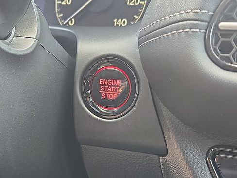 Used 2024 Honda HR-V EX-L image 24