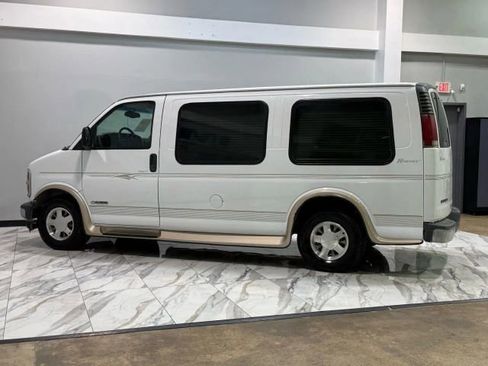 Used 2002 Chevrolet Express 1500 w/ LS Preferred Equipment Group image 9