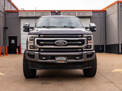 Used 2021 Ford F250 Platinum w/ FX4 Off-Road Package image 2