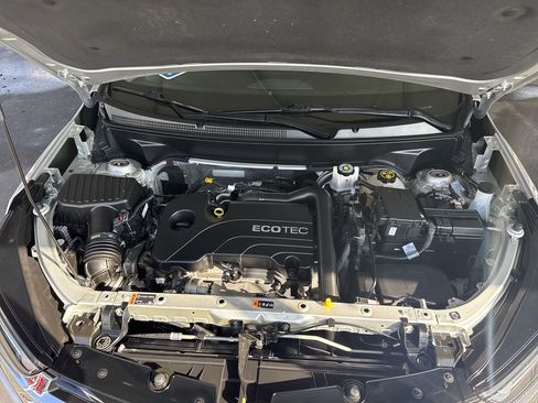 Used 2022 Chevrolet Equinox Premier image 30