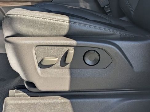 Used 2024 Chevrolet Silverado 1500 LT Trail Boss w/ LT Trail Boss Premium Package image 20