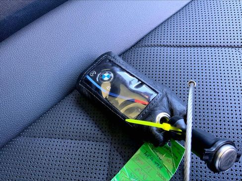 Used 2025 BMW iX M60 image 15