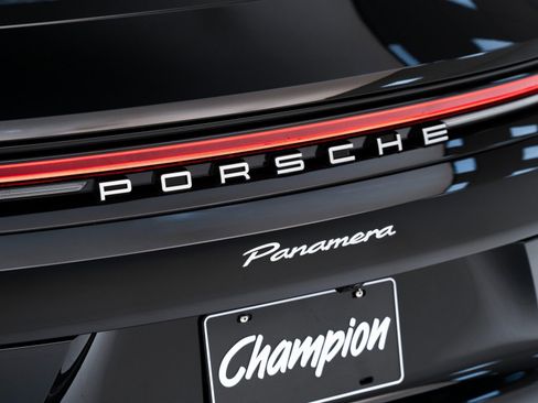 New 2026 Porsche Panamera image 13