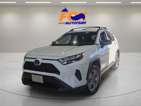 Certified 2025 Toyota RAV4 LE image 1