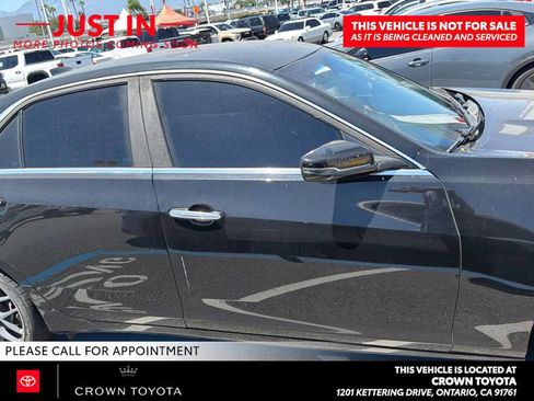 Used 2015 Cadillac CTS Sedan RWD image 3