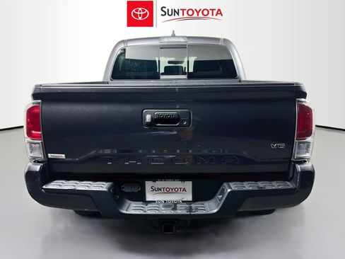 Used 2021 Toyota Tacoma TRD Sport RWD image 5