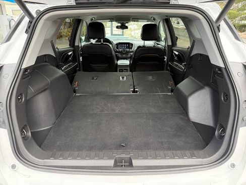 Used 2023 GMC Terrain AT4 image 33