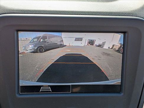 Used 2024 Chevrolet Equinox LT image 11