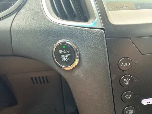 Used 2020 Ford Edge Titanium FWD image 27
