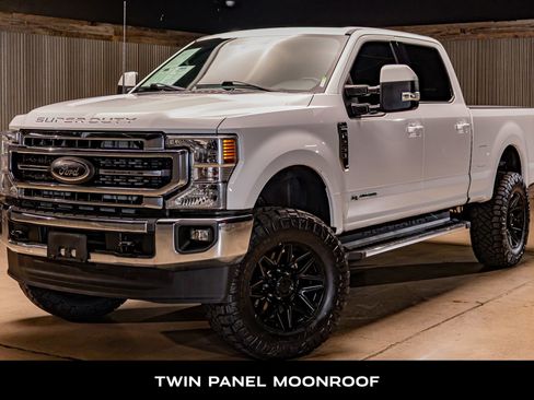 Used 2022 Ford F250 Lariat w/ FX4 Off-Road Package image 5