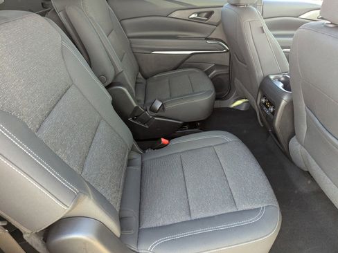 Certified 2025 Chevrolet Traverse LT image 15