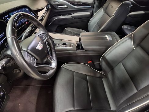 Used 2022 Cadillac Escalade Sport w/ Touring Package image 33