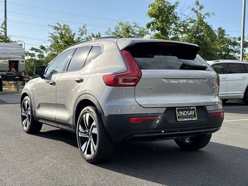 Used 2023 Volvo XC40 B5 Plus w/ Driver Assist Package AWD/4WD image 5
