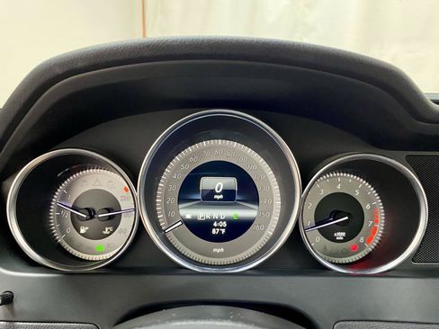 Used 2013 Mercedes-Benz C 250 Sedan image 28