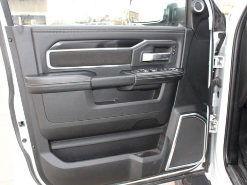 Used 2022 RAM 3500 Laramie AWD/4WD image 34