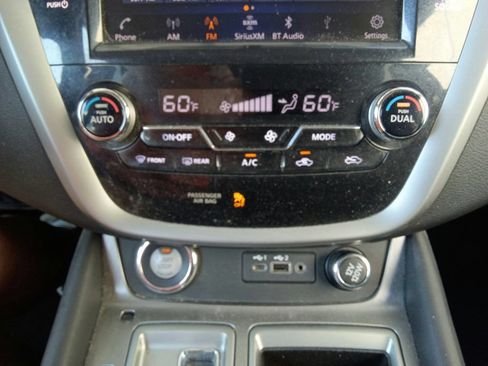 Used 2019 Nissan Murano SL FWD image 28