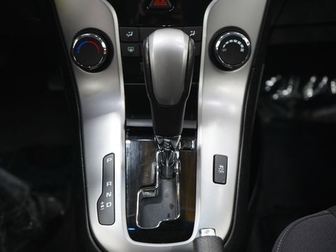 Used 2013 Chevrolet Cruze LT FWD image 18
