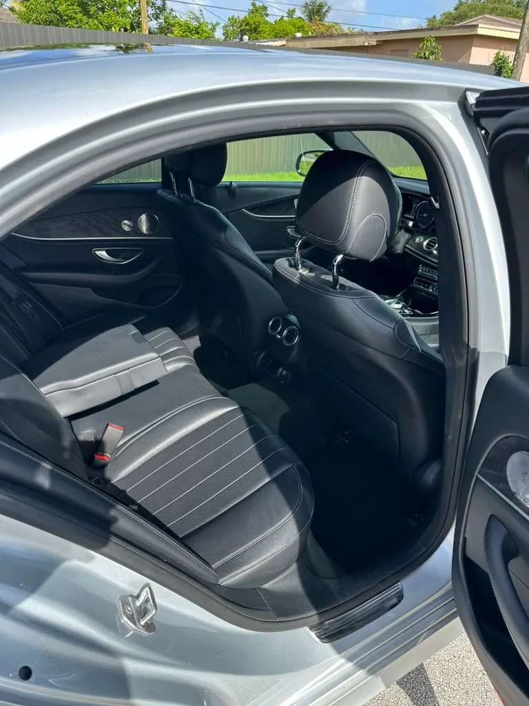 Used 2017 Mercedes-Benz E 300 image 10