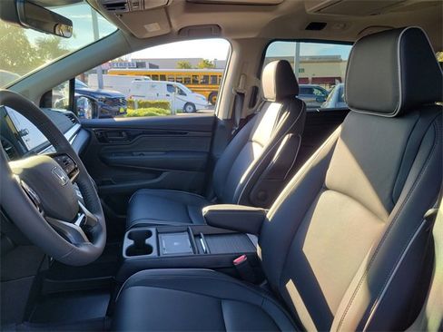 New 2026 Honda Odyssey Touring image 16