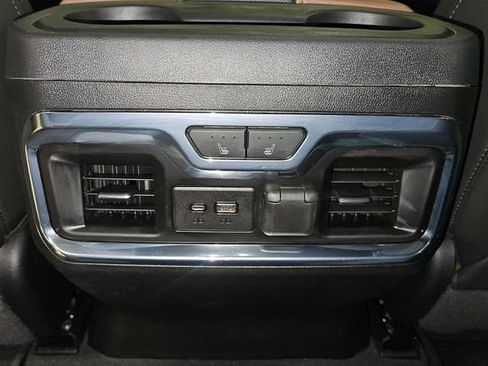 Used 2020 Chevrolet Silverado 1500 High Country w/ Technology Package AWD/4WD image 37