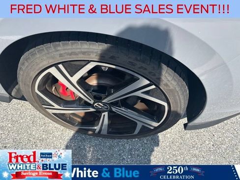 Used 2024 Volkswagen GTI SE FWD image 6
