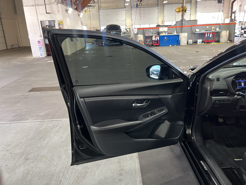 Used 2022 Nissan Sentra SV w/ All-Weather Package FWD image 18