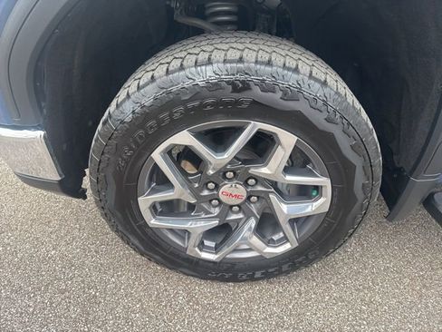 Used 2024 GMC Sierra 1500 SLT w/ SLT Premium Plus Package image 12