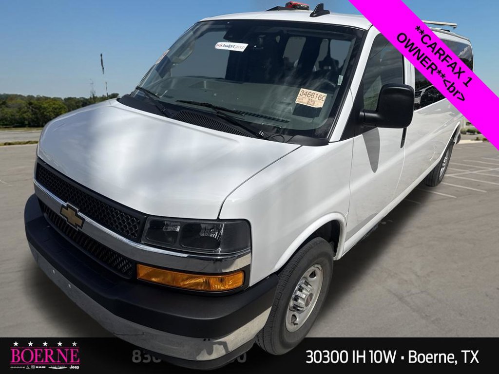 Used 2025 Chevrolet Express 3500 LT w/ LT Preferred Equipment Group RWD image 4