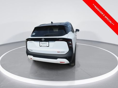 New 2025 Nissan Kicks SR w/ SR Premium Package image 8