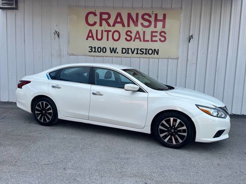 Used 2018 Nissan Altima 2.5 SV image 8