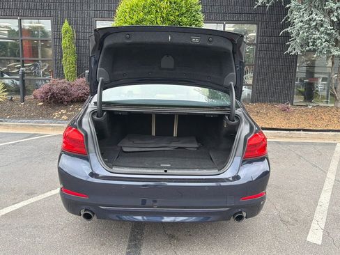 Used 2019 BMW 530e w/ Convenience Package RWD image 17