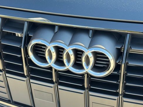 New 2025 Audi Q3 2.0T Premium image 7