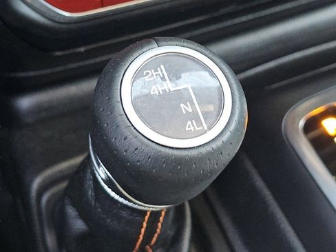 Used 2023 Jeep Gladiator Mojave w/ Cold Weather Group AWD/4WD image 9