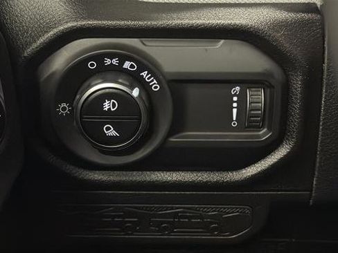 New 2026 Jeep Gladiator Sport image 28