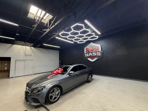 Used 2019 Mercedes-Benz E 300 image 2