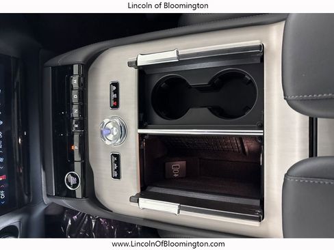 New 2025 Lincoln Navigator L Reserve w/ Jet Appearance Package image 46