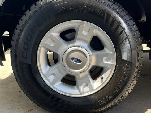 Used 2001 Ford Explorer Sport Trac 2WD image 27