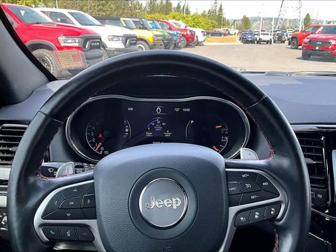 Used 2020 Jeep Grand Cherokee Trailhawk AWD/4WD image 18