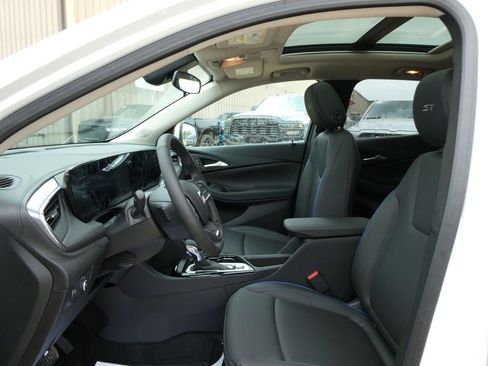 New 2026 Buick Encore GX Sport Touring w/ Advanced Technology Package AWD/4WD image 15