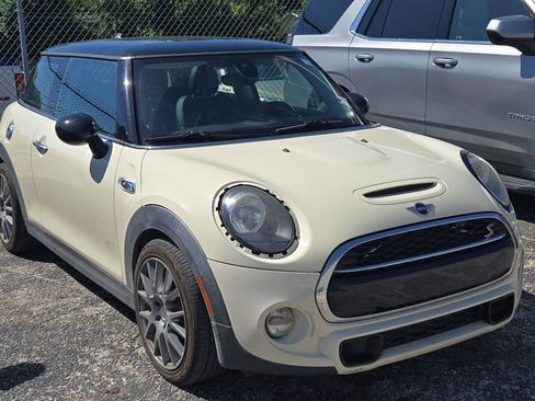 Used 2019 MINI Cooper S FWD image 1
