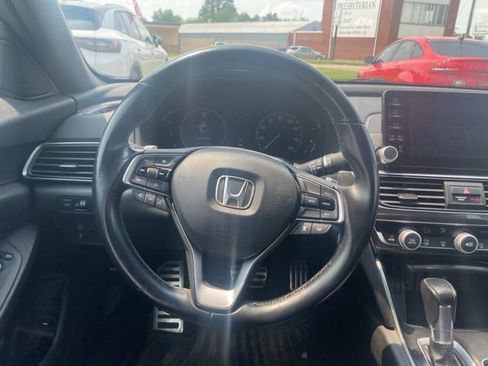 Used 2019 Honda Accord Sport image 15