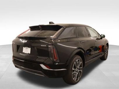New 2026 Cadillac Optiq Sport 2 w/ LPO, Floor Liner Package
