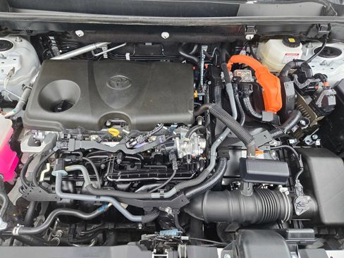 Certified 2025 Toyota RAV4 LE AWD/4WD image 23
