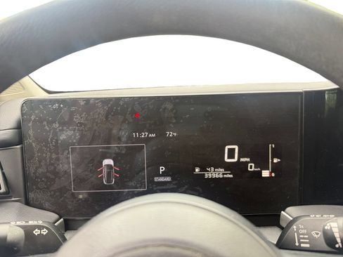 Used 2025 Nissan Kicks S AWD/4WD image 13