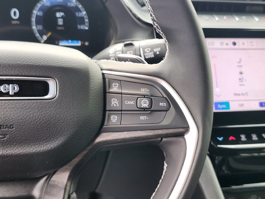 New 2026 Jeep Grand Cherokee Limited AWD/4WD image 31
