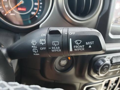 Used 2021 Jeep Wrangler Unlimited Sport AWD/4WD image 28