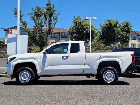 Certified 2025 Toyota Tacoma SR RWD image 9