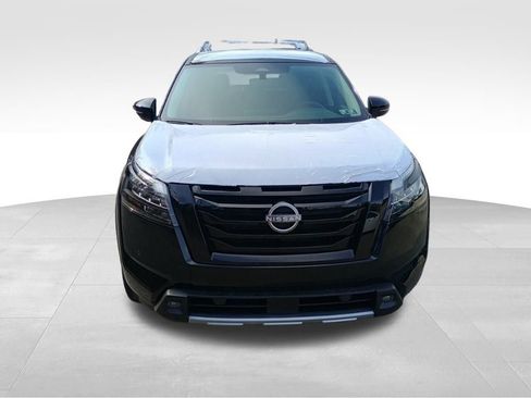 New 2025 Nissan Pathfinder SL w/ Lighting Package (N92) image 9