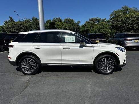 Certified 2023 Lincoln Corsair Reserve w/ Equipment Group 201A AWD/4WD image 4