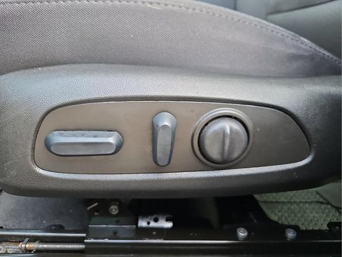 Used 2022 Chevrolet Malibu LT FWD image 15